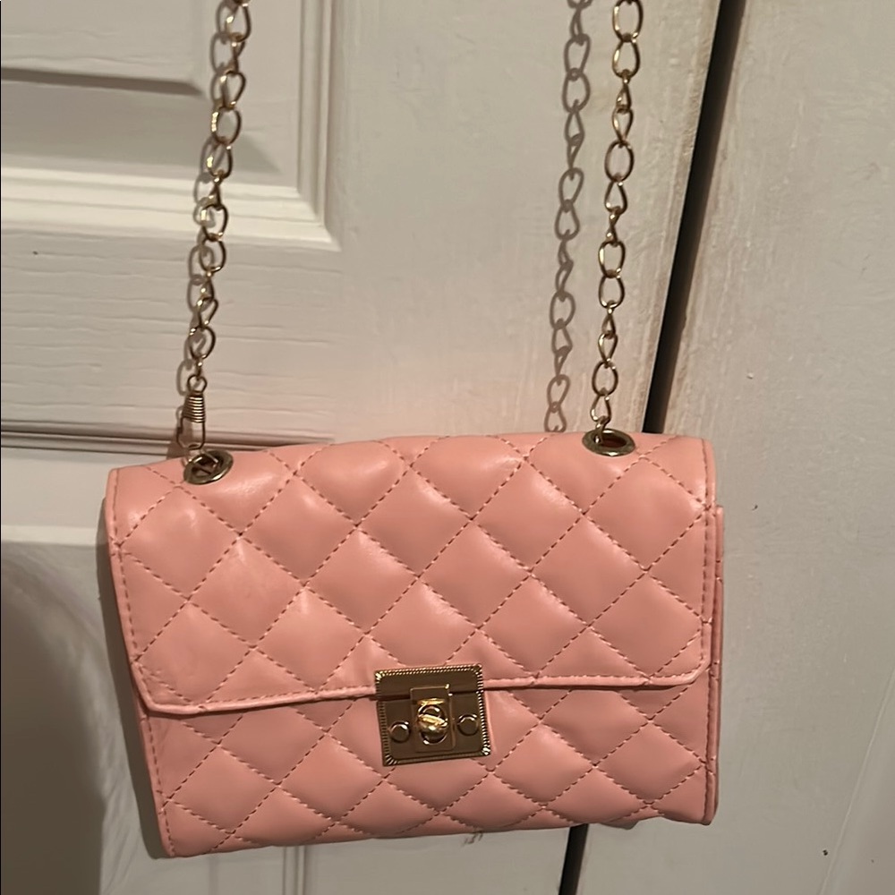 Chic Pink Quilted Chain Bag